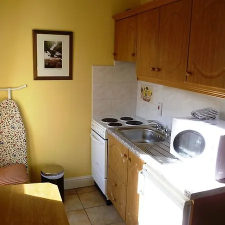 Garnish House 3* Cork