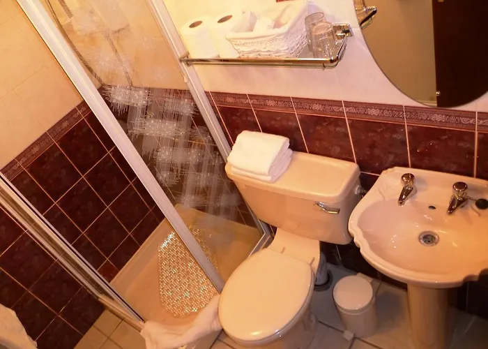 Garnish House 3* Cork